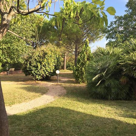 La Casa Nel Verde Larino Exterior foto