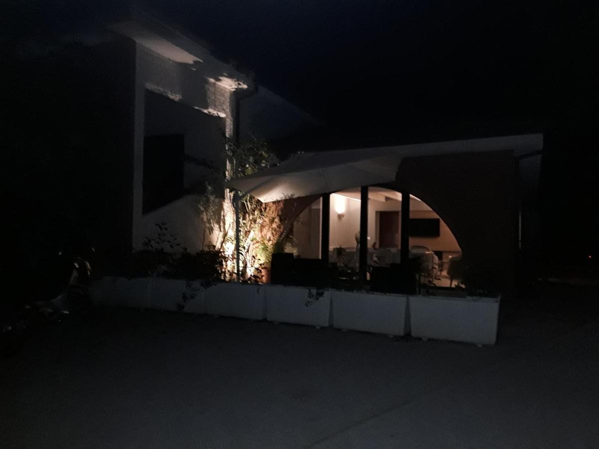 La Casa Nel Verde Larino Exterior foto